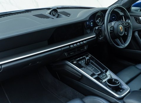 Porsche 911 Carrera S (992) 19