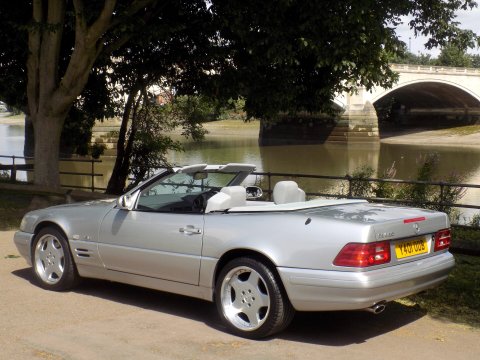 Mercedes-Benz SL Series SL320 7