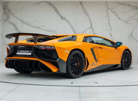 Lamborghini Aventador SV LP 750-4 6