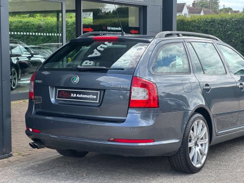 Skoda Octavia 2.0 Octavia vRS TFSI 5dr 8