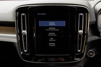Volvo XC40 B4 R-DESIGN MHEV 30