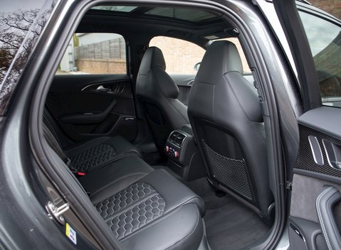 Audi RS6 Avant Performance 14