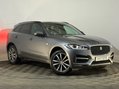 Jaguar F-Pace R-SPORT AWD 1