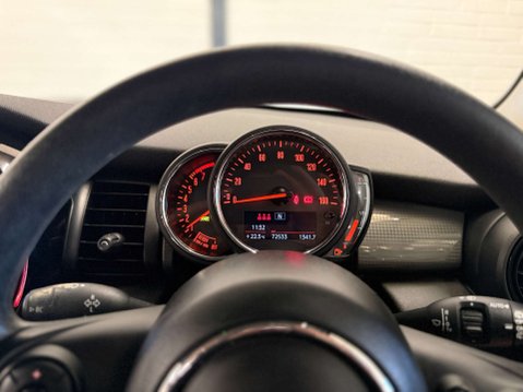 Mini Hatch 1.5 Cooper Classic 5dr 17