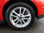 Ford C-Max ZETEC 1.5 TDCI 5Dr 11