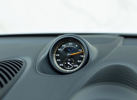 Porsche 718 Cayman GT4 15