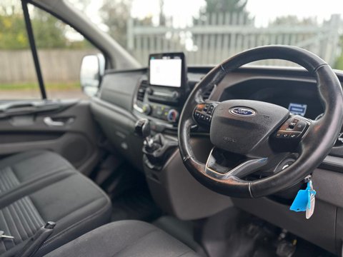 Ford Transit Custom 300 LIMITED P/V ECOBLUE 18