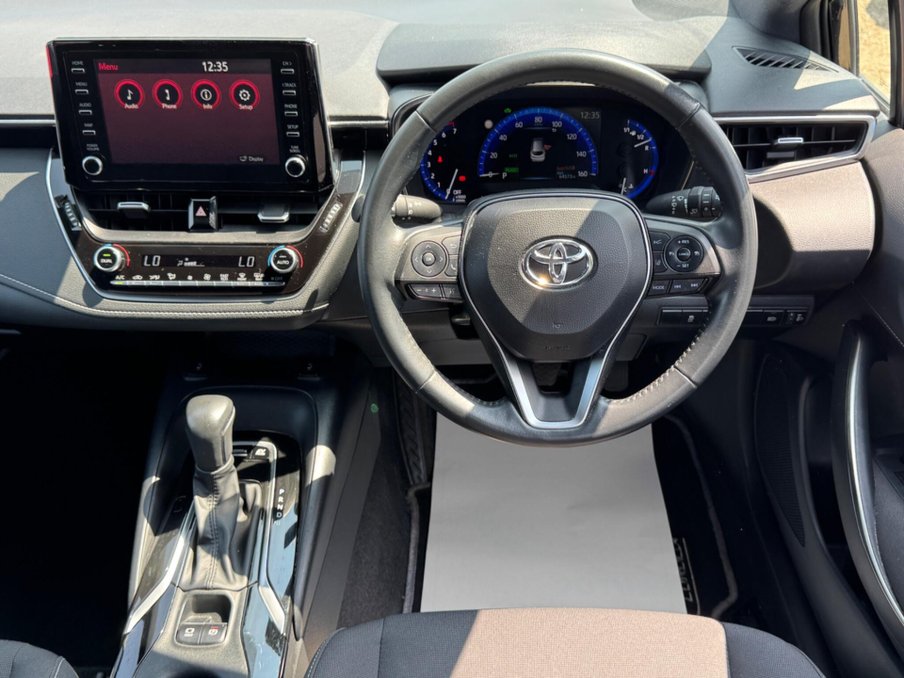 2023 Toyota Corolla — image 2