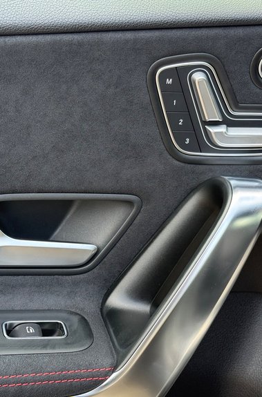 Mercedes-Benz A Class A 180 D AMG LINE PREMIUM PLUS - PAN ROOF -ELECTRIC SEATS 