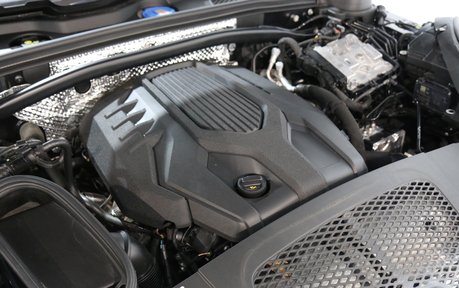 Porsche Macan Now Sold More Required - RS Spyder Alloys, Pan Roof, BOSE 42