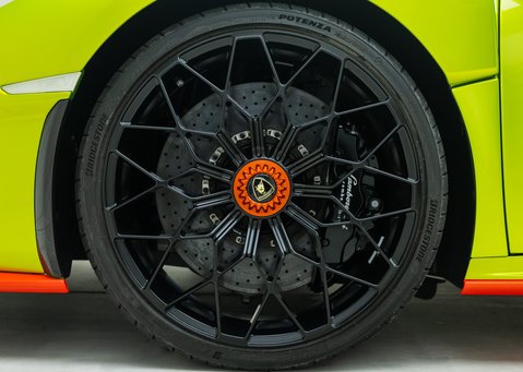 Lamborghini Huracan STO