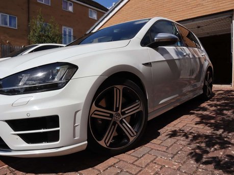 Volkswagen Golf 2.0 Golf R 4WD 5dr 15