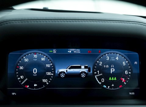 Land Rover Defender 110 V8 17