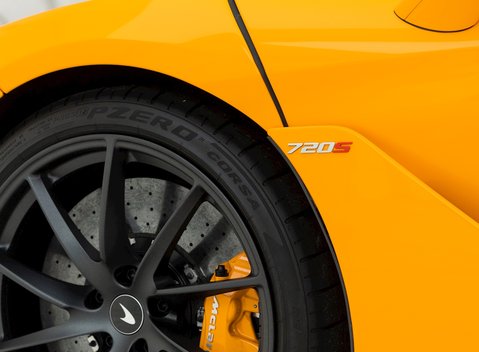 McLaren 720S Performance 25