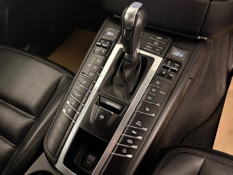 Porsche Macan 3.0T V6 GTS SUV 5dr Petrol PDK 4WD Euro 6 (s/s) (360 ps) 21