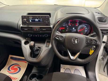 Vauxhall Combo 1.5 Combo 2300 SportIVE TD S/S 3