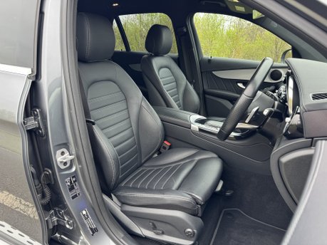 Mercedes-Benz GLC GLC 220D 4Matic AMG Line Auto Diesel SAT NAV/PARKTRONIC/SIDE STEPS 3