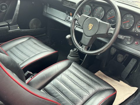 Porsche 911 Carrera 3.0 Targa 5