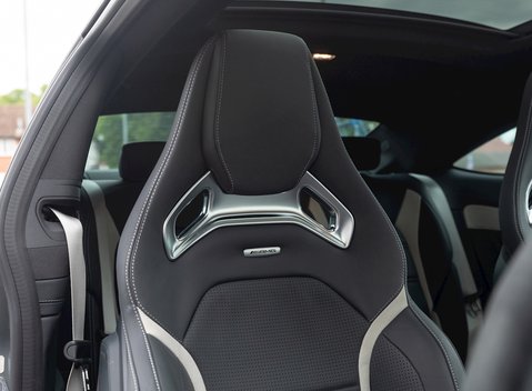 Mercedes-Benz C63 C63 S Premium Plus 13