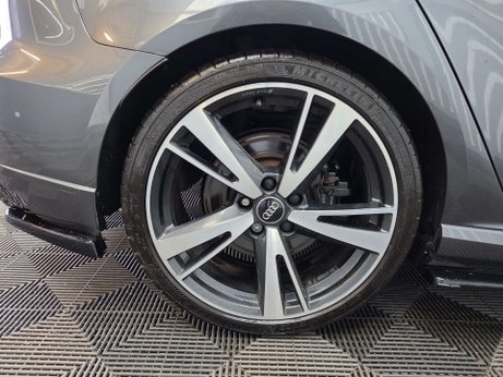 Audi RS3 2.5 TFSI Audi Sport Edition Sportback 5dr Petrol S Tronic quattro Euro 6 (s 26