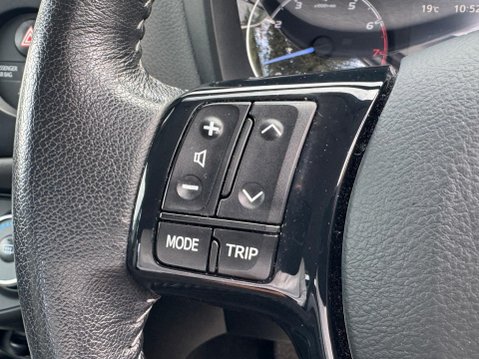 Toyota Yaris 1.5 VVT-i Icon Tech Euro 6 5dr 22