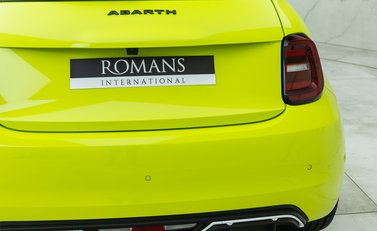 Abarth 500e Scorpionissima 29