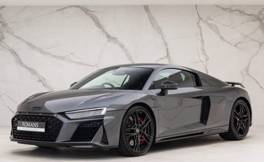 Audi R8 V10 Performance Carbon Black 1