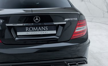 Mercedes-Benz C63 AMG BLACK SERIES 29