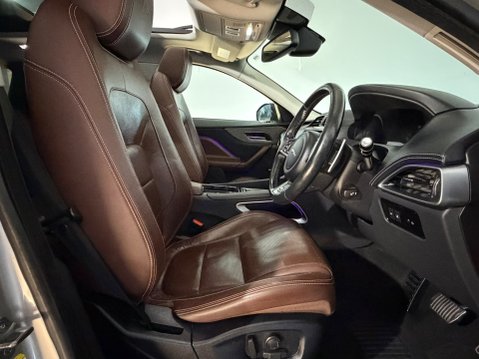 Jaguar F-Pace V6 S AWD 17