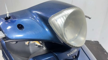 Piaggio Fly 2009 12K NON RUNNING PROJECT SCOOTER 100CC 24