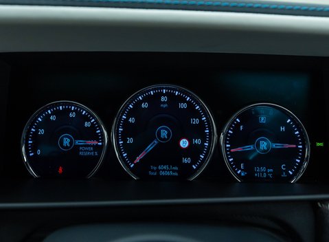 Rolls-Royce Cullinan BLACK BADGE 25