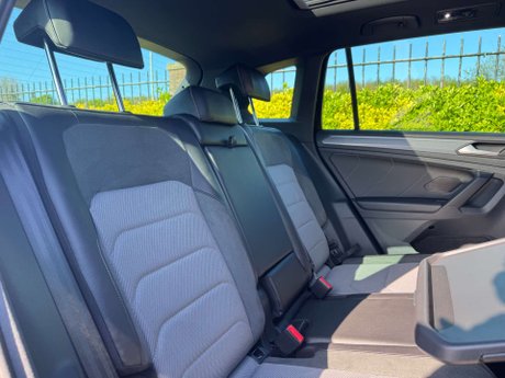 Volkswagen Tiguan 1.5 Tiguan R-Line TSi Evo Semi-Auto 5dr 10