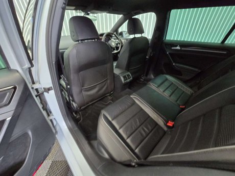 Volkswagen Golf 2.0 TSI BlueMotion Tech R Hatchback 5dr Petrol DSG 4Motion Euro 6 (s/s) (31 22