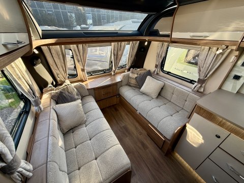 Coachman Laser 650 13