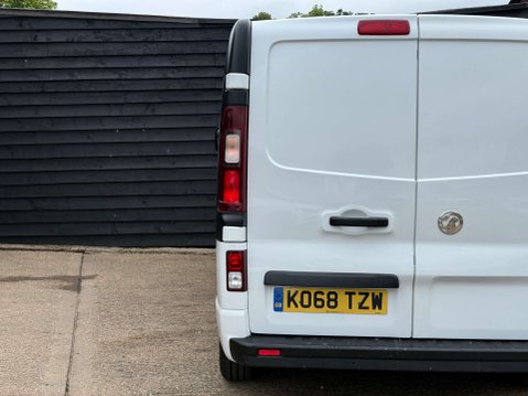 Vauxhall Vivaro 1.6 Vivaro 2700 Sportive CDTi 9