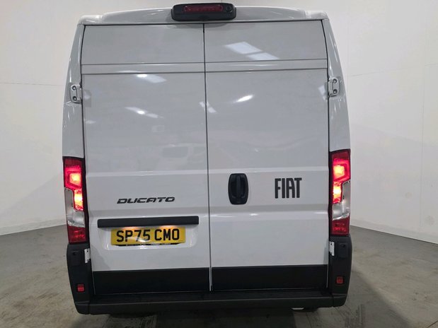 Fiat Ducato Ducato 35 L2 H2 2.2 Multijet 140 Van Primo 4