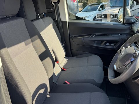 Peugeot Partner BLUEHDI PROFESSIONAL PREMIUM PLUS L1 14