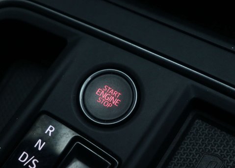 Cupra Leon 1.4 eHybrid 12.8kWh VZ2 Design Edition Hatchback 5dr Petrol Plug-in Hybrid 35
