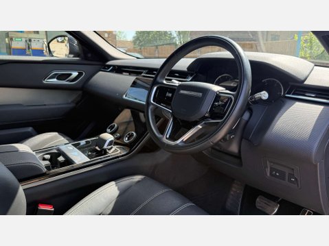 Land Rover Range Rover Velar 2.0 Range Rover Velar R-Dynamic S D MHEV Auto 4WD 5dr 6