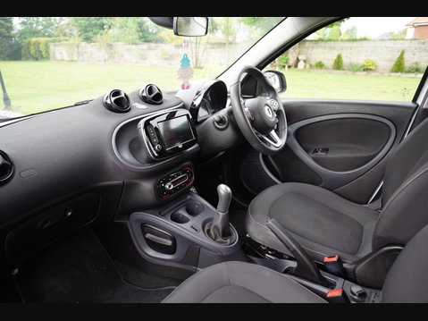 Smart Forfour 1.0 Urbanshadow Euro 6 (s/s) 5dr 17