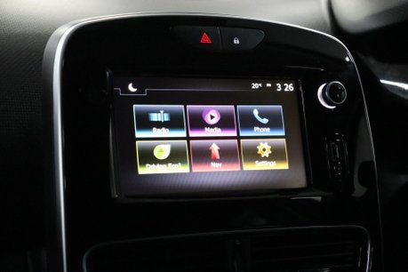 Renault Clio GT LINE TCE 38