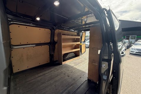 Ford Transit Custom 300 LIMITED P/V L2 H1 - NO VAT -LONG WHEEL BASE -20 INCH ALLOYS - BODYKIT 19