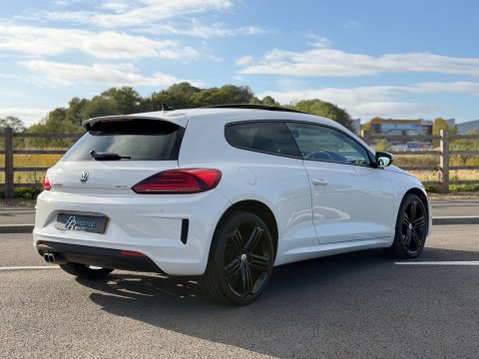 Volkswagen Scirocco R LINE TDI BLUEMOTION TECHNOLOGY DSG 4