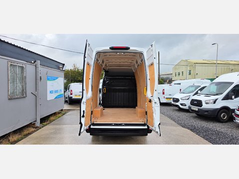 Iveco Daily 35s14 mwb 3520 2.3 135ps eu6 RWD 22