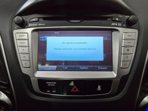 Hyundai ix35 1.7 CRDi Premium Euro 5 (s/s) 5dr 29