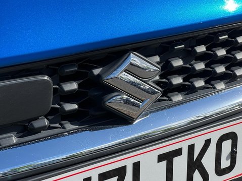 Suzuki Swift SZ5 DUALJET ALLGRIP MHEV 18