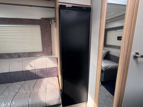 Bailey Adamo 75-4DL Motorhome | Auto | 1 Owner | Low Miles | Euro 6 18