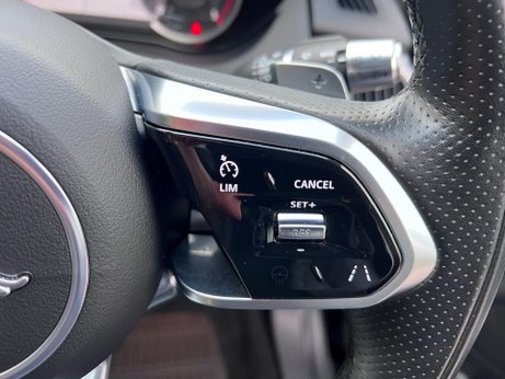 Jaguar E-Pace 2.0 D204 MHEV R-Dynamic Black Auto AWD Euro 6 (s/s) 5dr 22