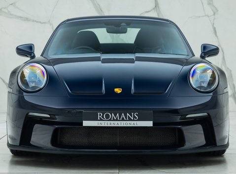 Porsche 911 GT3 TOURING (992) 7