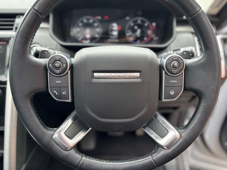 Land Rover Discovery 3.0 TD V6 HSE LUXURY SUV 5dr Diesel Auto 4WD Euro 6 (s/s) (258 ps) 32